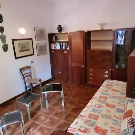 Villa Piazza Della Pace